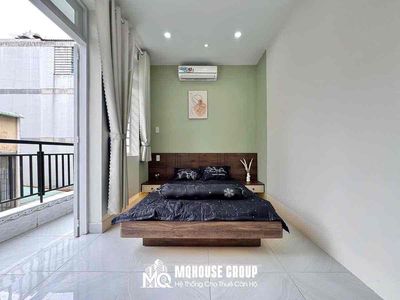 To the Zqz Service apartment. 50 million a month renting 33 million to 888 million.