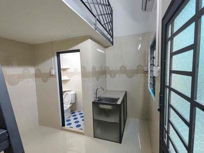 The guard room is 1 m8 wide, only 1 km away, near the new Nex Shun.