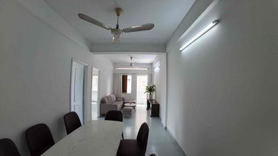 We're renting a Phạm Viết Chánh apartment-- a corner of 2 view two bedrooms.