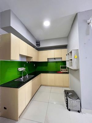 Renting for the Chinese apartment, 262 Lạc Long Quân - 3 bedrooms, 110 m2 for 14 million/5th.
