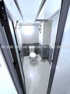 open window- with kitchen shelves- right next to vincom Quang Trung-bv pink
