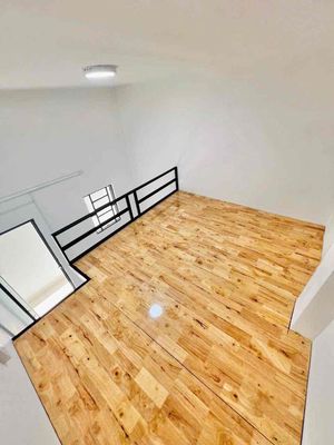 Rent room 4 million2 with a guard.
