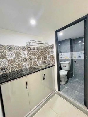 Rent room 4 million2 with a guard.