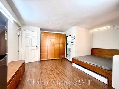 Rent a Balcon bedroom 30 meters.