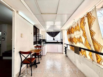 Rent a Balcon bedroom 30 meters.
