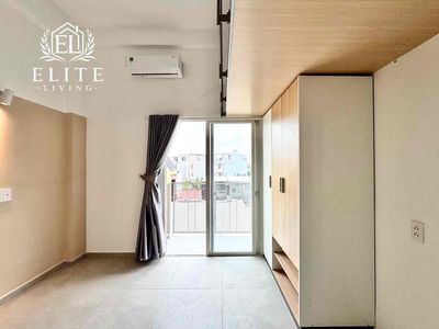 The 30 M2 balcony is Nguyễn Gia Trí near the blue line,hutech,uef,uth