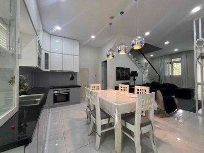 Rent Park Riverside 4 Bedrooms Full Seven - Near Lakeview District 2.