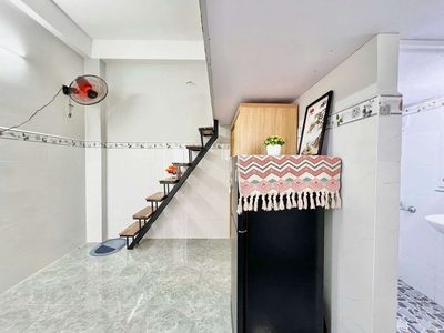 Dương Quảng Hàm Department, Gò Vấp