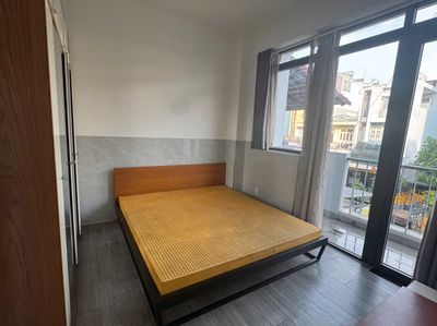Rent the house near the land market, full of furniture.
