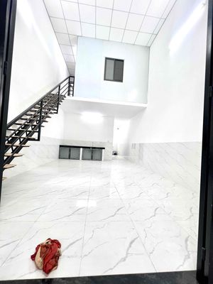 Let's rent a 100-foot-one new house. One-thirty. Three bedrooms.