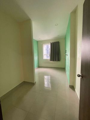 Rent 3 bedrooms. 2 Topaz Elite toilets.