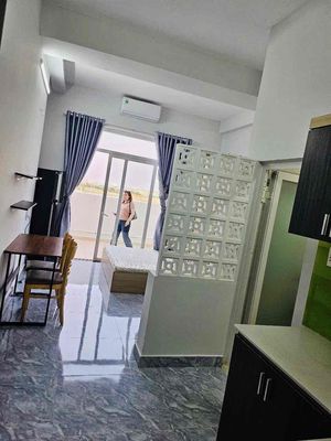 The French service apartment is five million a month.