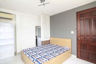 just north of the sea - room full - window - full comfort