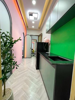 Super 2 bedrooms at the old east bus stop - full interior - sky-door kitchen