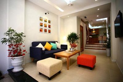 Rent one-two rooms-- Lý Thường Kiệt, county 10-- 50 million a month.