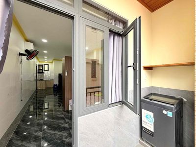 Get Studio Balcon 35 m.2 cars right at Bắc Hải. University of Huflit