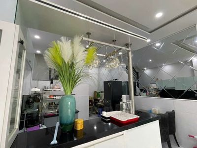 House 1 :1 .1 .2 second floor bedroom 3 toilet 4 x12 m 257 nguyễn thị thập Alley
