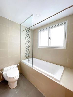 Rent a Happy Valley, pmh, District 7. 116 meters two, three bedrooms, free car. Only 25 million a month.