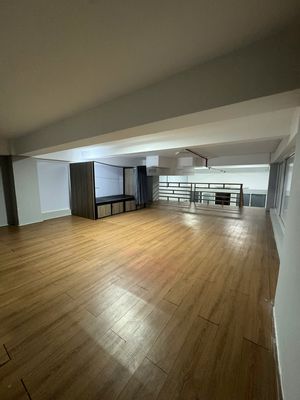- 80 M2 - Full interior