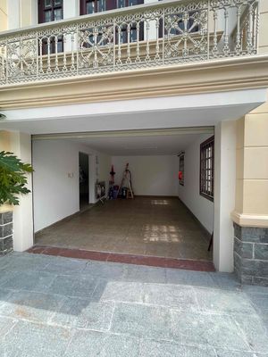 Rent the villa 2 . . Thảo Điền area using 700 m2