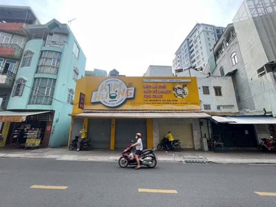 Renting cash houses 17 Rạch Bùng Binh, District 3 – Horizontally 11 M, 154 M2, 75 million