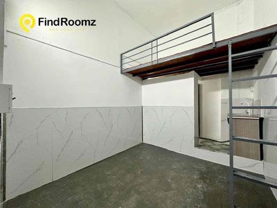 The student room is only 2 million and a half, 2 million and eight are on guard.