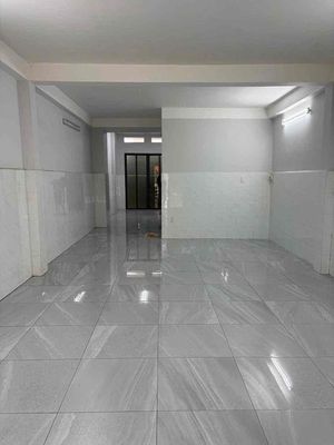 6 meters Tô Hiệu 4 x17 meters 1 floor 12.5 million 3 rooms