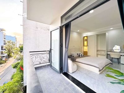 Open the Bancol apartment now. Lê Quang Định.