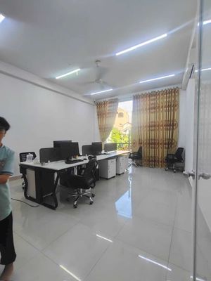 Sender, two-story house, truck route, Brother, Trung Chánh