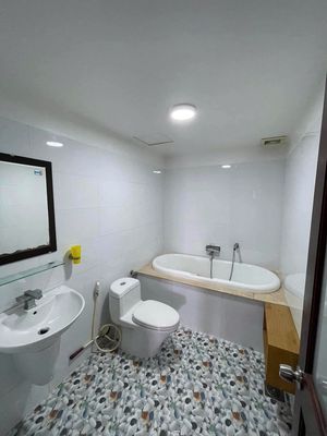 Need to rent- two bedrooms, two toilets-- 91 Phạm Văn Hai at 13.5 million a month with interiors.