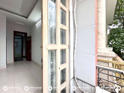 Bancol studio -- four societies -- got air conditioning -- five P.M.