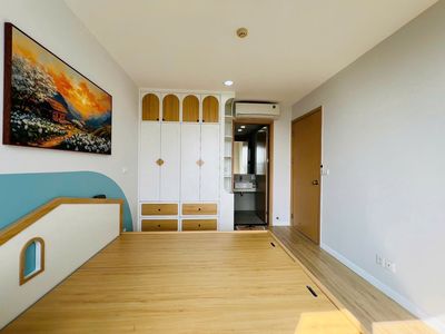 Rent two bedrooms. Two toilets 12 million a month.