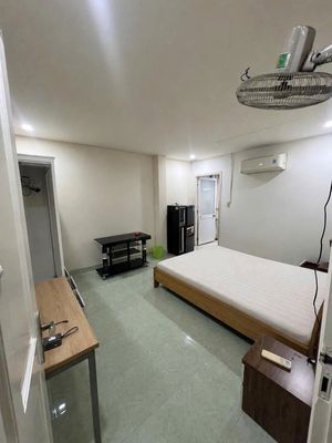 Tân Bình hotel-- Full interior-- only 200 M from the airport.