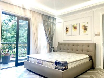 Rent the Southern villa 300 meters, 5 bedrooms with pools in the wild