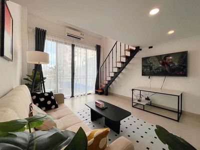 Rent an apartment. A balcony. 45 meters. Just 6 million.
