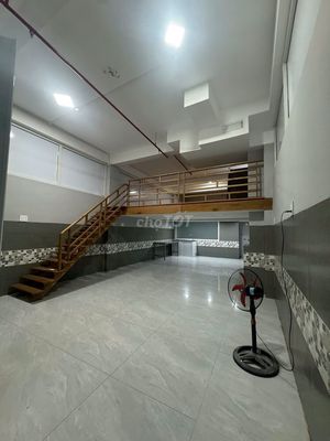 kiot as root home right at the University of Parma - full interior - 80 M2 - window