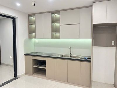Rent Oto 4 x12 near An Yang Wang and Võ Văn Kiệt