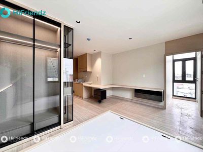 Studio Luxury head of the Middle Kingdom, near gdu, nttu, ntah, vlu is 100 percent