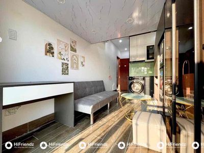 CORTUGUESE fullnt has private washing machines near the shower & district 10