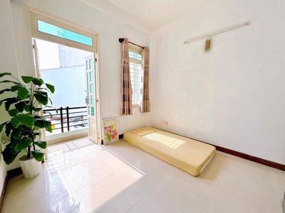 Super-beautiful tan balcony studio near ufm