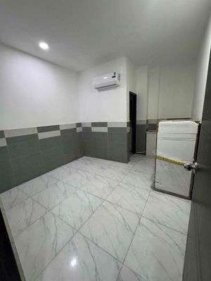 Nice inn - full interior - just .7 million/ month address: 333
