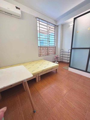 The large window room of the basic interior toilet