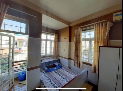 Rent room, near the heart of District 1, 3, 5.