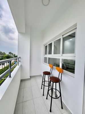 Hothouse 2 bedroom 2 cost 6 million 85 meters