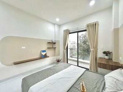 Open the new apartment, set up Hòa Bình by the elevator.