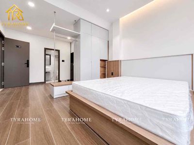 Open the high-end apartment-- 50 M2, balcony, kitchen split.