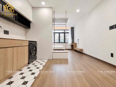 Open the high-end apartment-- 50 M2, balcony, kitchen split.