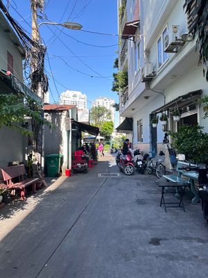 It's the owner who's renting the 20th root of Lý Thường Kiệt, 1894 14, District 10