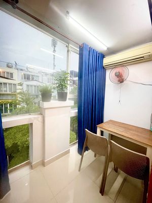 Rent a boxing dorm in the 7th district - near the winning college - full interior