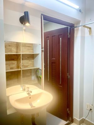 Rent a boxing dorm in the 7th district - near the winning college - full interior